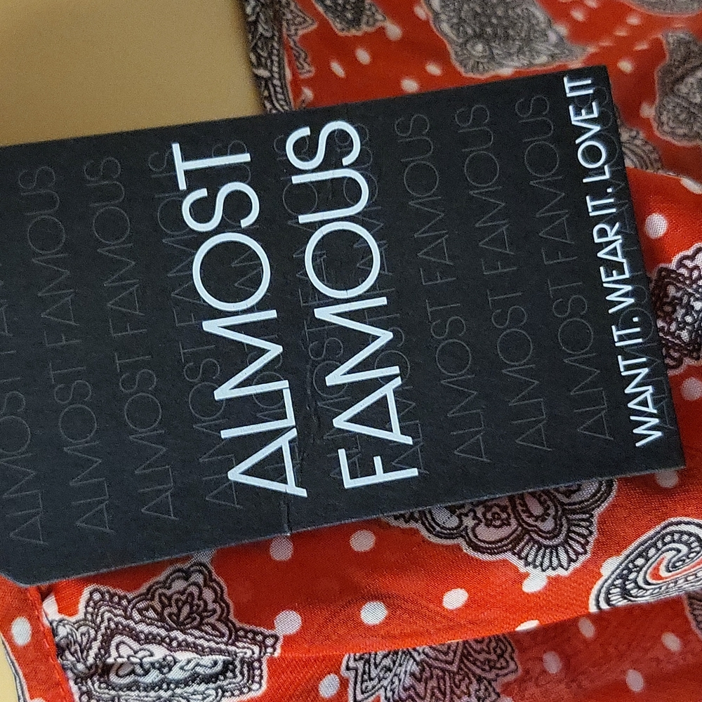 Almost Famous Sz M Tank Top NWT - Picture 4 of 8